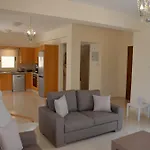 Anthorina 4 Villa