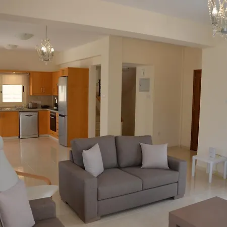 Anthorina 4 Villa